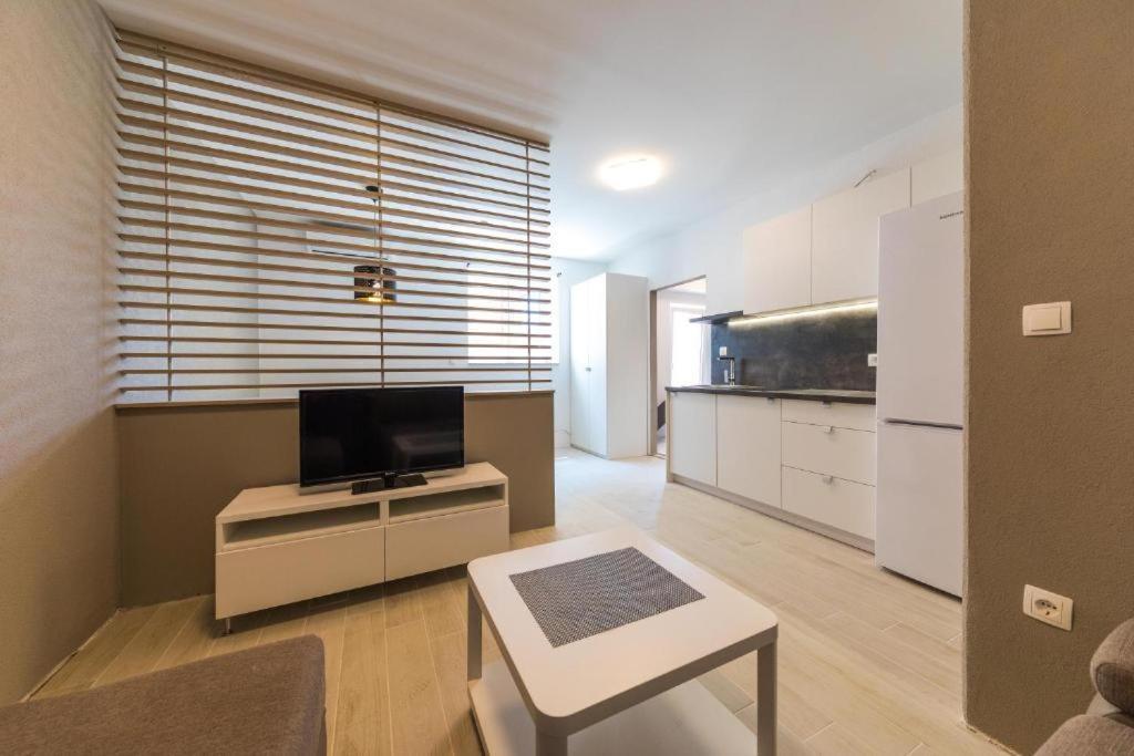 Apartments Gavran 2. บาชกาโวดา ภายนอก รูปภาพ
