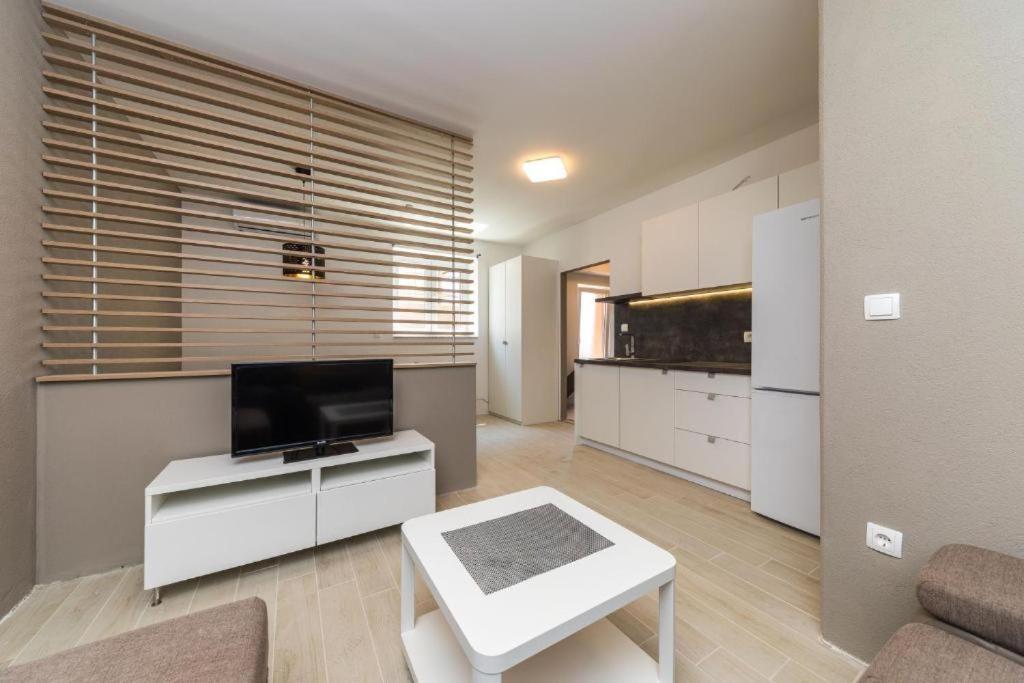 Apartments Gavran 2. บาชกาโวดา ภายนอก รูปภาพ