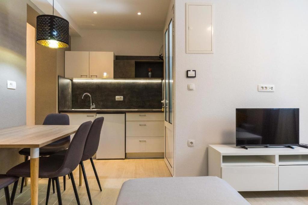 Apartments Gavran 2. บาชกาโวดา ภายนอก รูปภาพ