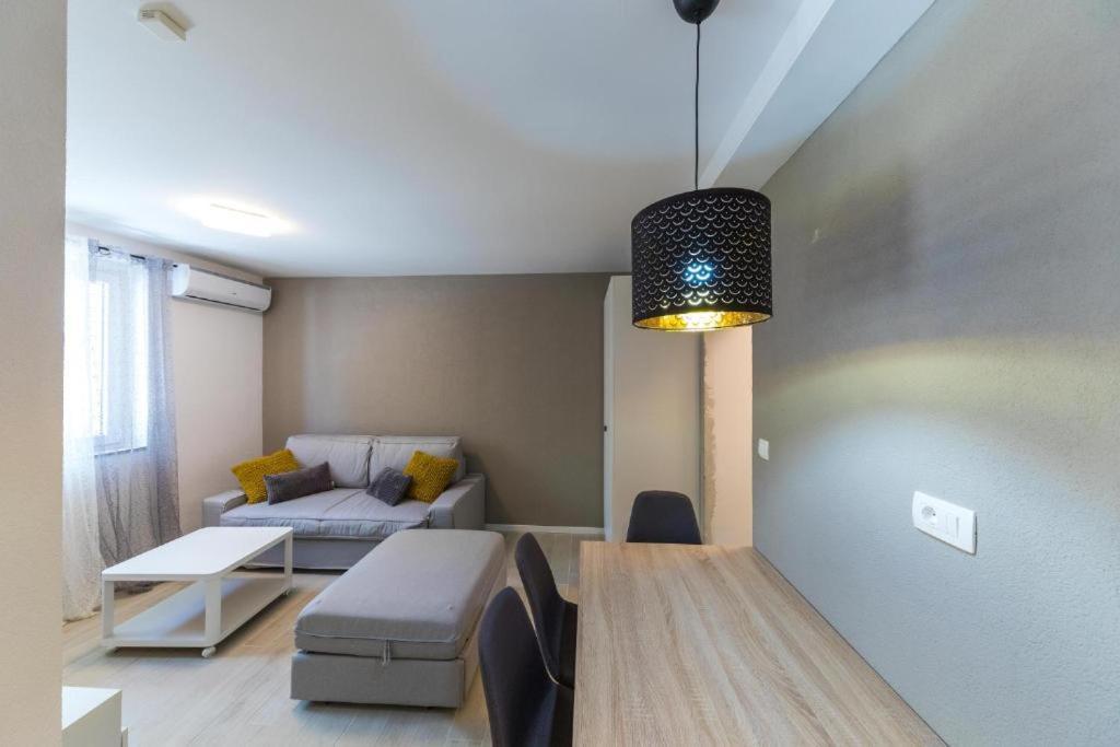 Apartments Gavran 2. บาชกาโวดา ภายนอก รูปภาพ